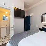 Charming Studio With Marina View